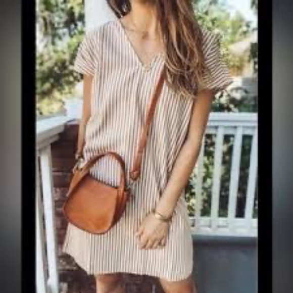 Madewell Dresses & Skirts - Madewell beige white Stripe Button back dress Sz XS Minimalist clean girl fall
